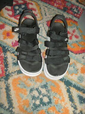 Nike Icon Classic Sandals Women’s Size 9 Platform Black & White DH0224-001